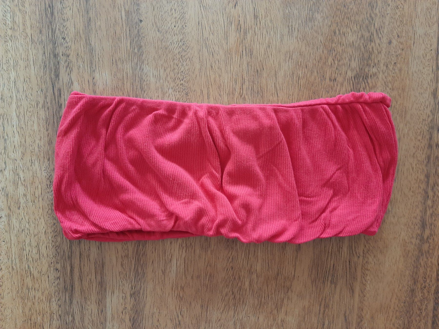 Tops: Bandeau rot – D'occasion à Oberlunkhofen par dreihaselnuesse