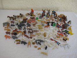 Spielzeugfiguren und Tiere