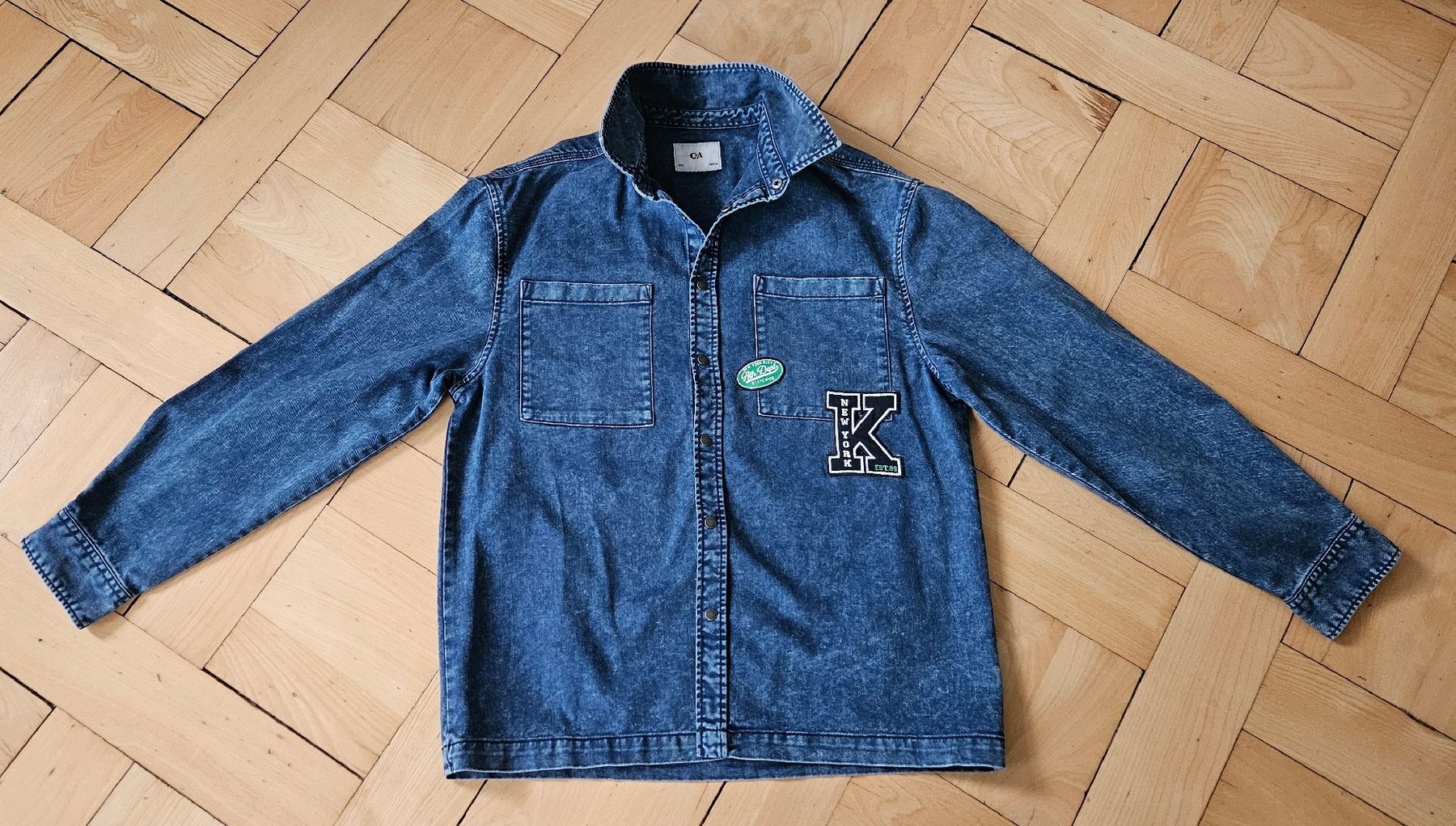 C&A Chemises, T-shirts & Polos: Jeanshemd Gr. 170 neuwertig – Neuf (Voir description) à St. Gallen par Patrizia0711