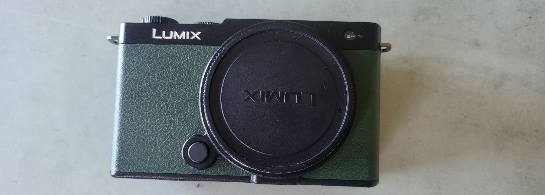 Panasonic Fotocamera: Panasonic Lumix S9, 24.2 MP, Plein Format, Vert camera – Usato da Geneve venduto da T36 1