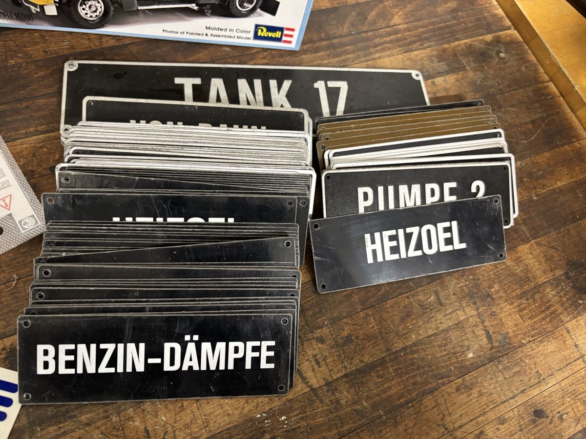Tutte le decorazioni: Diverses für Flohmarkt! – Nuovo (secondo la descrizione) da Bretzwil venduto da Mygarage4147 3