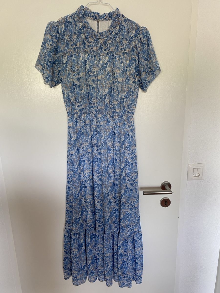 Vestiti: Blumenkleid blau 36 – Usato da Ittenthal venduto da Lorinakuprecht0