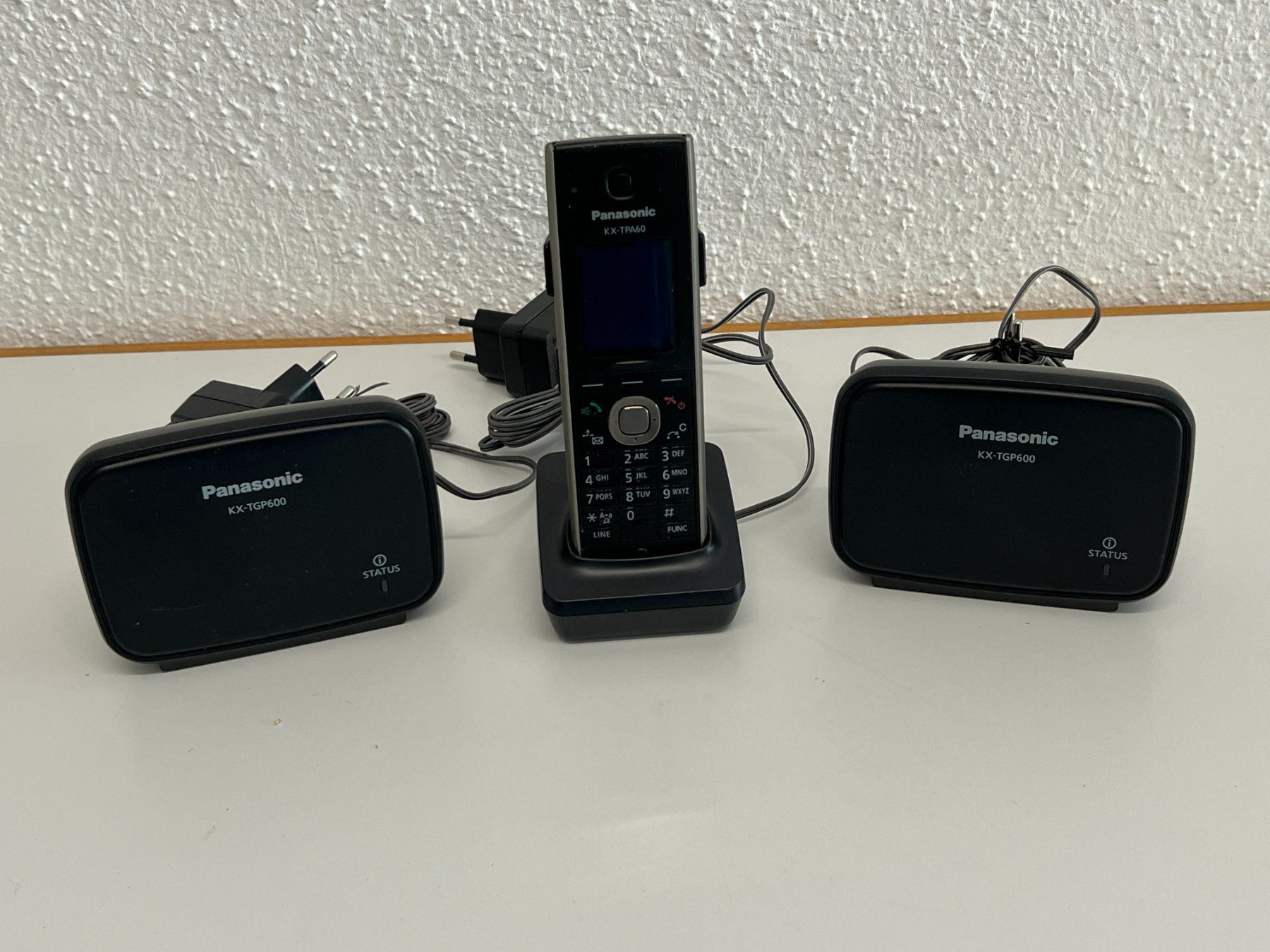 Panasonic Telefone: ABVERKAUF - Panasonic Telefon inkl. Boxen – Gebraucht aus Altstätten SG von hier-kauf-ich-ein