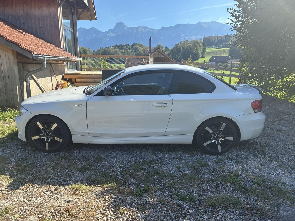 BMW Automobili: BMW 120 i E 82 – Usato da Gurzelen venduto da fab_9by8 3