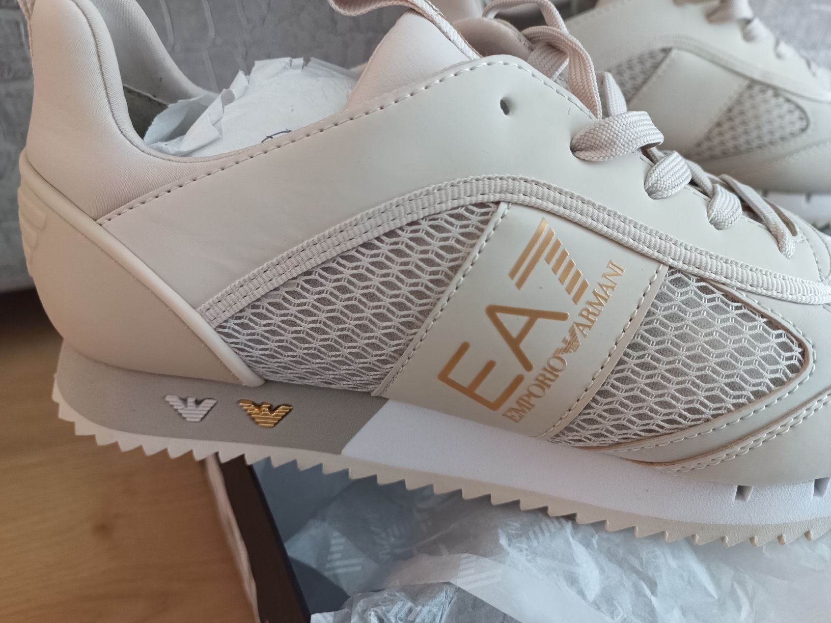Armani Scarpe da uomo: Emporio Armani EA7 Sneakers Beige 42 – Nuovo e nell'imballaggio originale da Frümsen venduto da Swissline90 3