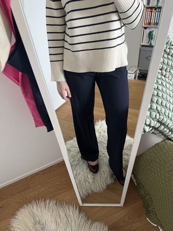 Blaue Anzugshose