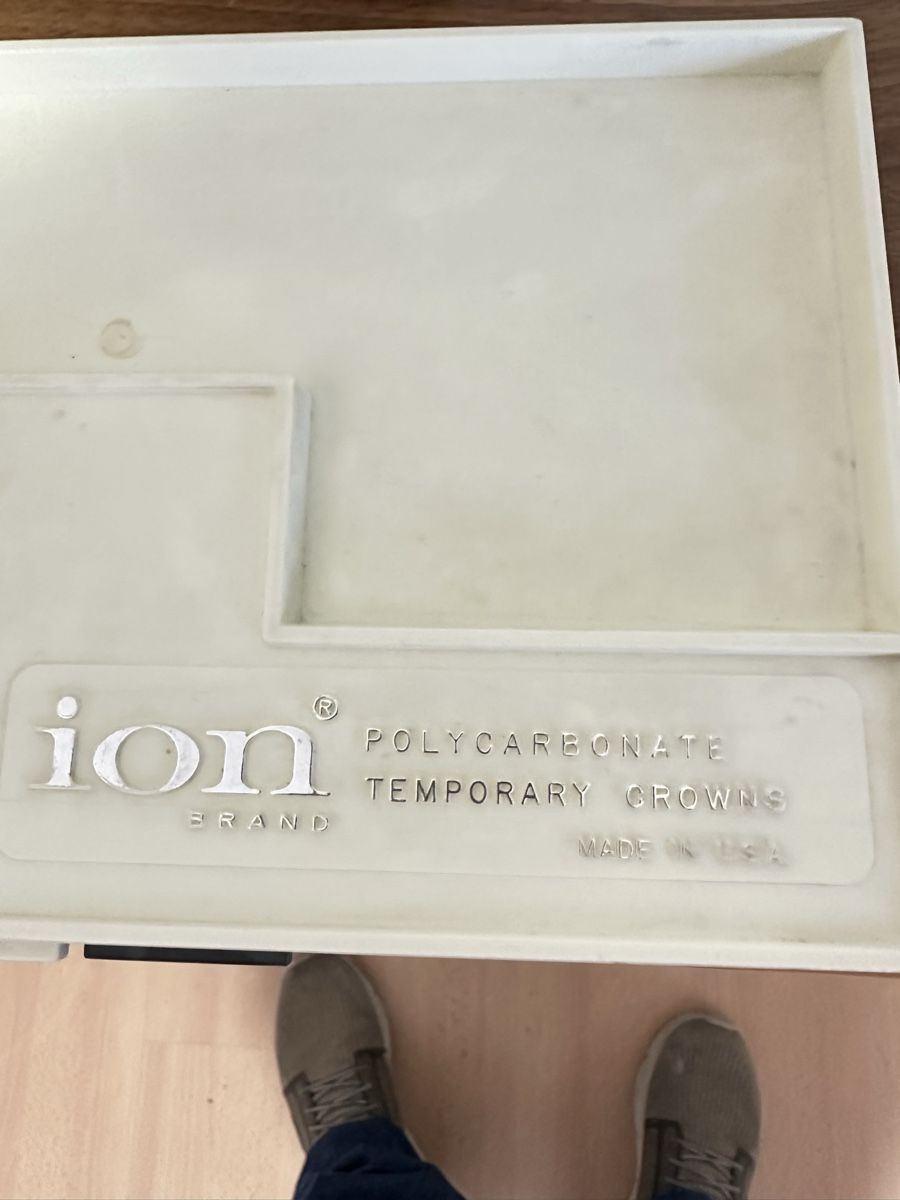 Tutti gli attrezzi: ION Polycarbonat Kronen Sortiment C-180 – Usato da Goldach venduto da toverlani64