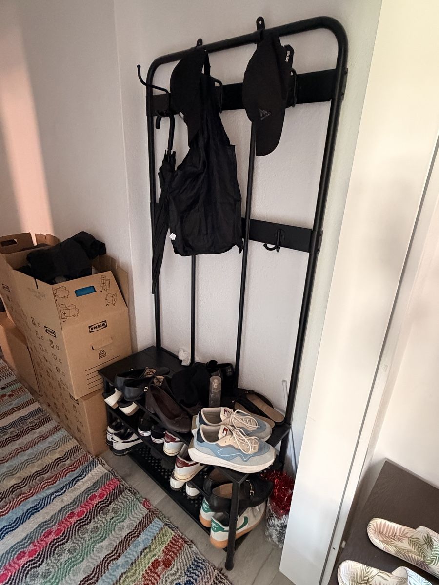 Ikea Cintres: IKEA Coat Rack – D'occasion à Zürich par mar_55yt