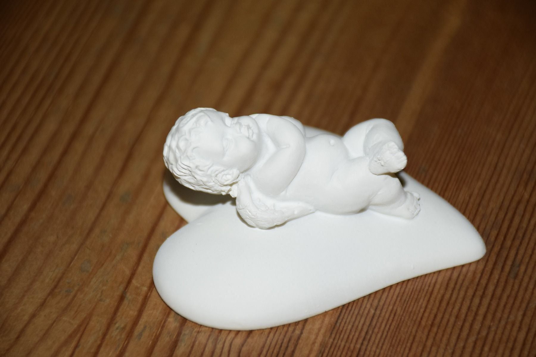 Statuette: Engeli auf Herz Nr. 2 liegend – Nuovo e nell'imballaggio originale da Wetzikon ZH venduto da Wetzicardo25 5