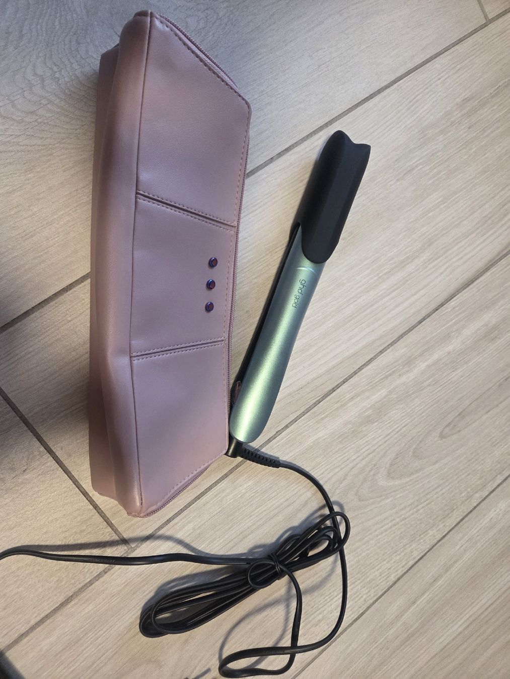 GHD Piastre & Arricciacapelli: neuwertig GHD gold – Nuovo (secondo la descrizione) da bellinzona venduto da zeus6535 1
