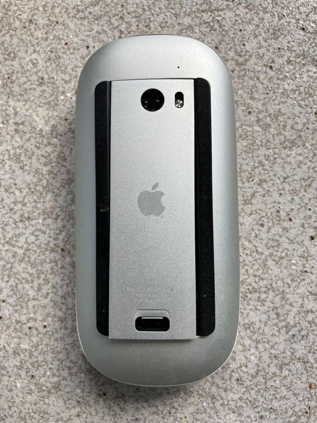 Apple Mouse: Apple Magic Mouse (Modell A1296). – Usato da Weggis venduto da Serger 1