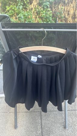 Adidas Faltenrock schwarz neuwertiger Zustand