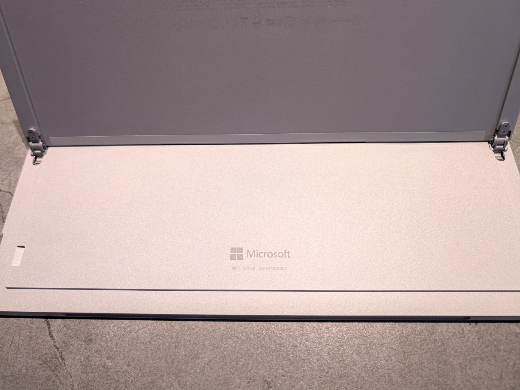 Microsoft Notebook: Microsoft Surface Pro 7 - 128GB Disk - 8GB RAM – Usato da Reichenburg venduto da mabach04 3