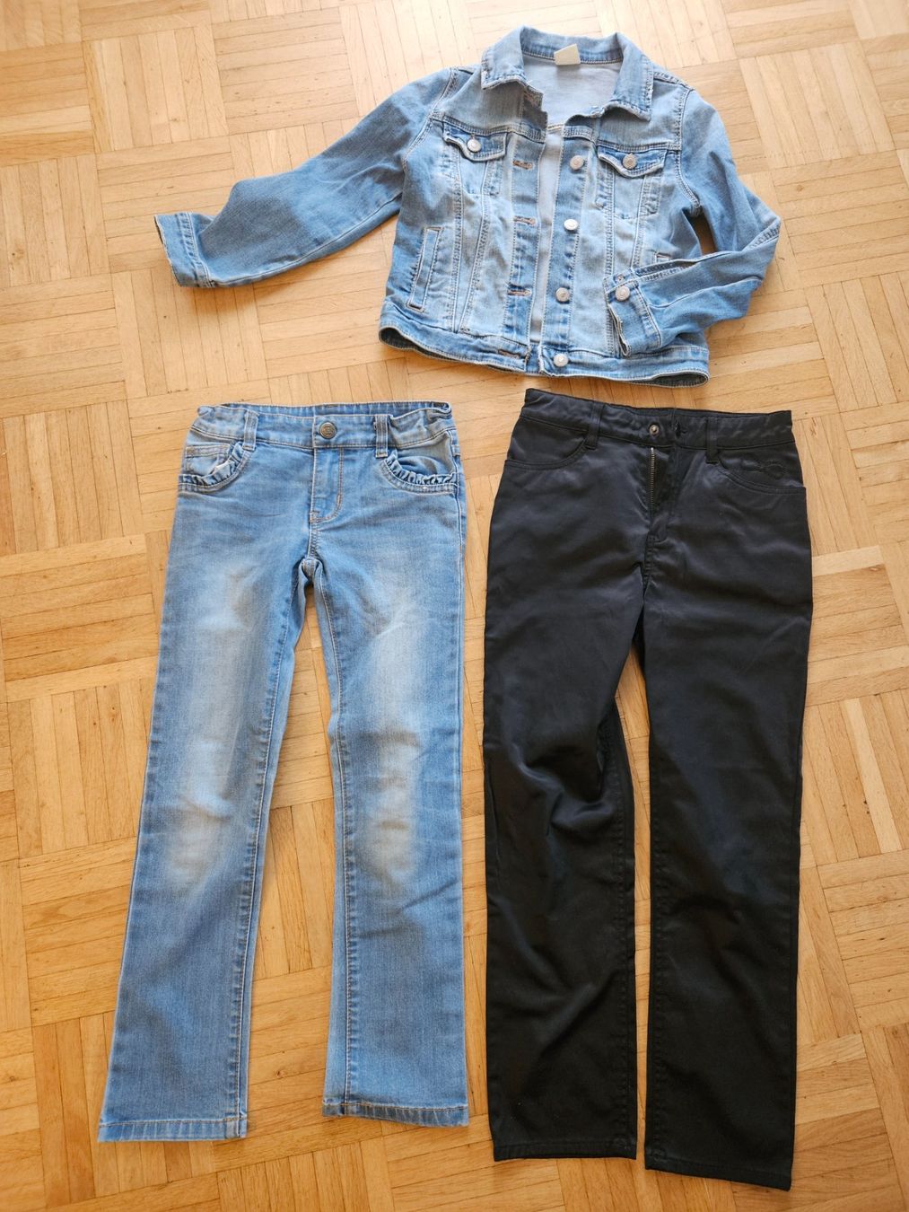 Lotti & Set di vestiti: Kleiderpaket 128 – Usato da Marthalen venduto da PeSch.03