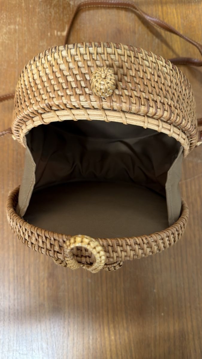 Borse da donna: Round Rattan bag. Beach style chic! – Nuovo e nell'imballaggio originale da Zürich venduto da yas_g5hf 1