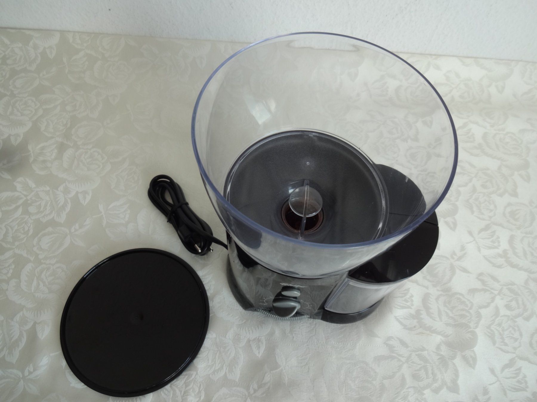 Fust Appareils de cuisine: Tchibo Kaffeemühle – D'occasion à Frauenfeld par rey06 2