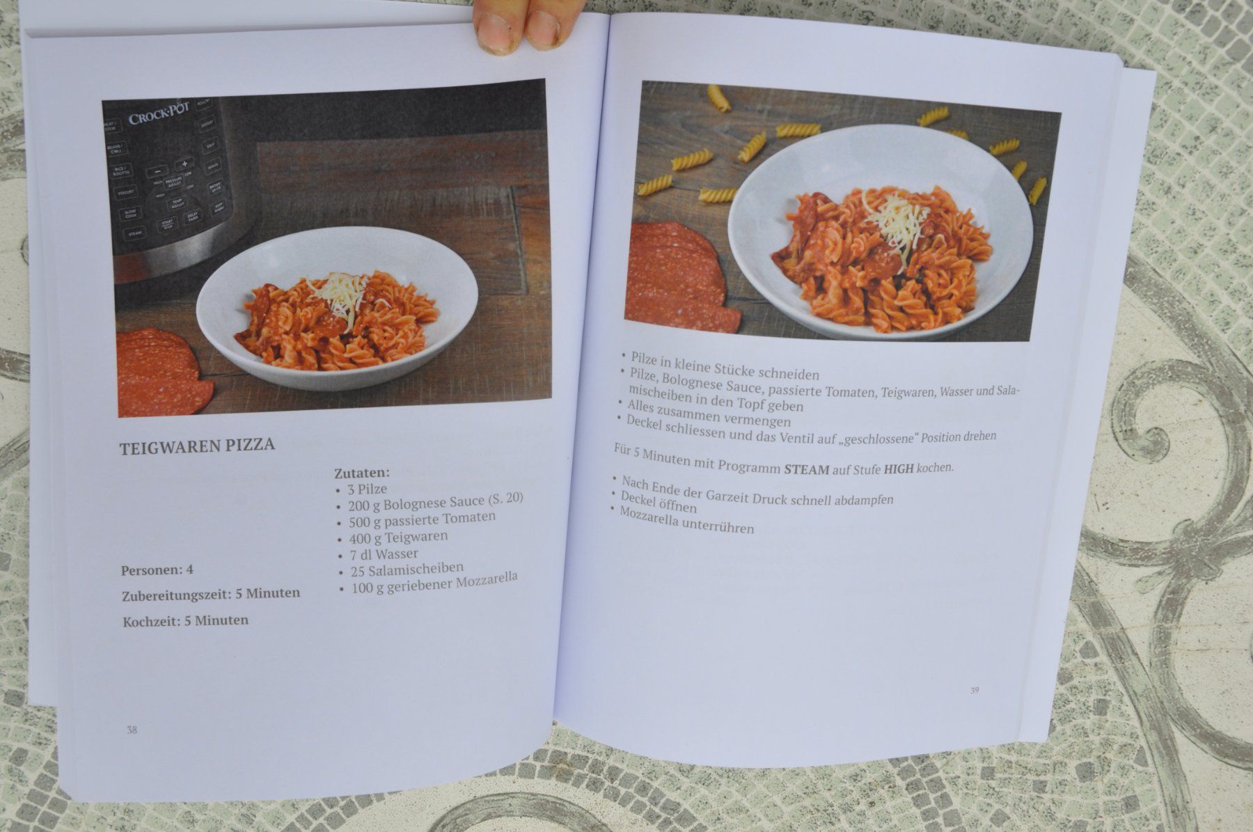 Libri: Das Crock-Pot multicooker - Kochbuch + Crock-pot Express – Usato da Fully venduto da Minouchka 1