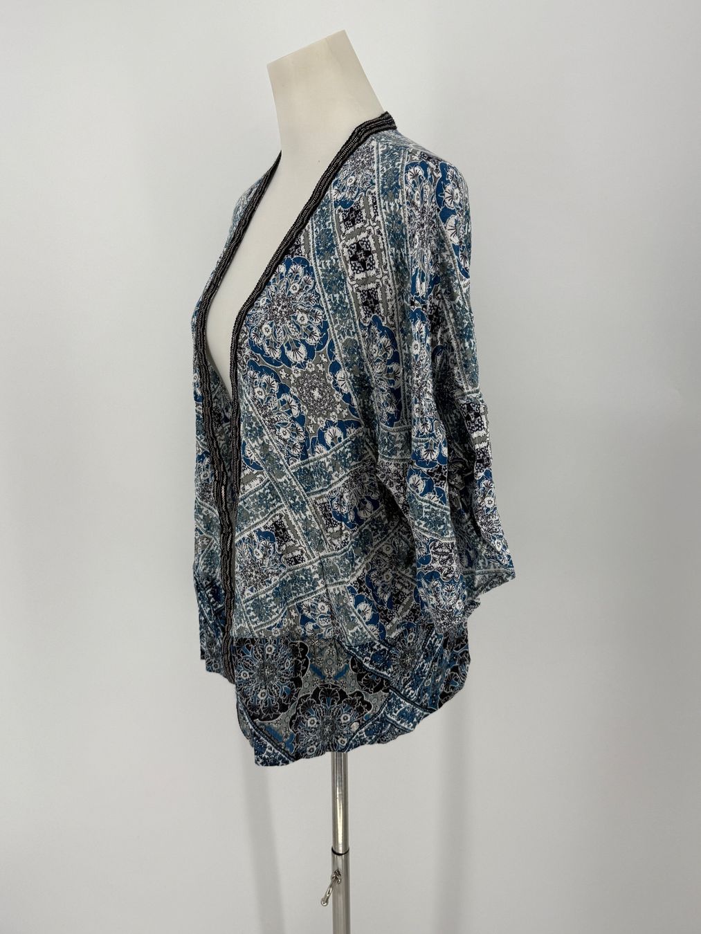 Kimono: Kimono Gr. S/M von Cecil – Usato da Auenstein venduto da moin. 1