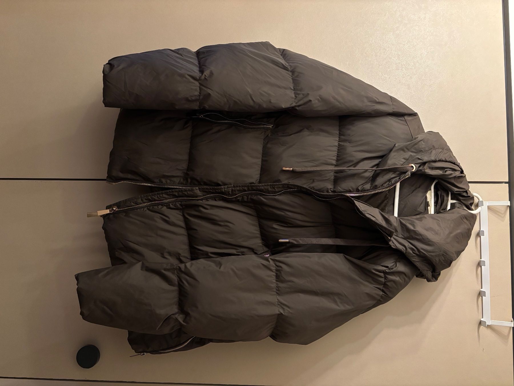 Giacche: Winterjacke Olivgrün – Usato da Zürich venduto da Denise1743