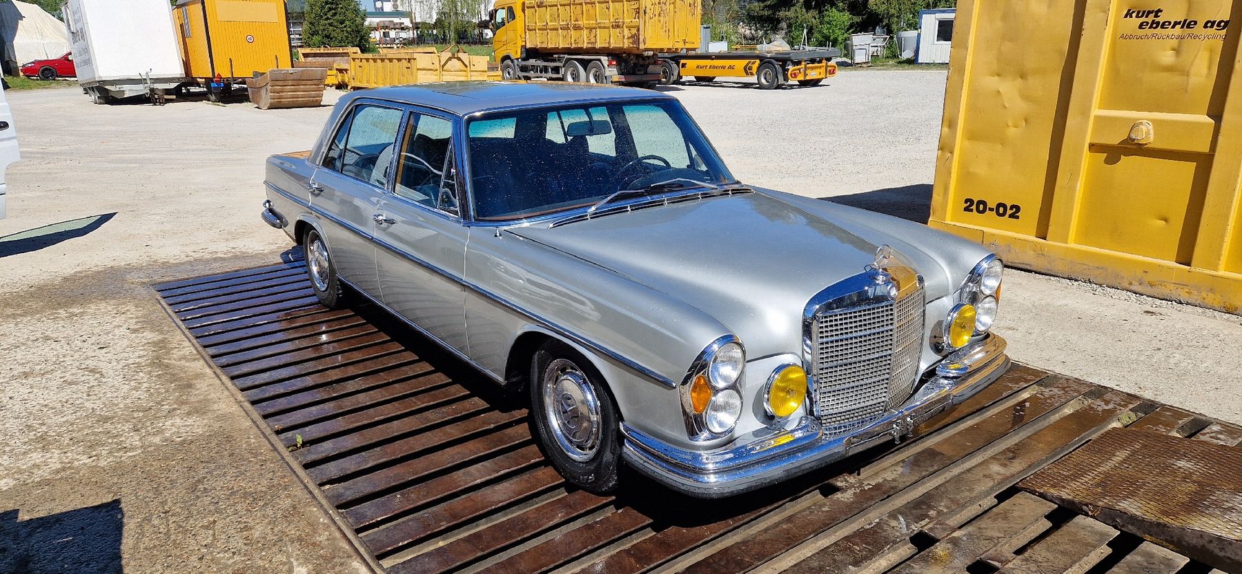 Automobili: Mercedes 300 SEL 3.5 – Usato da Steinach venduto da Stschweizer 6