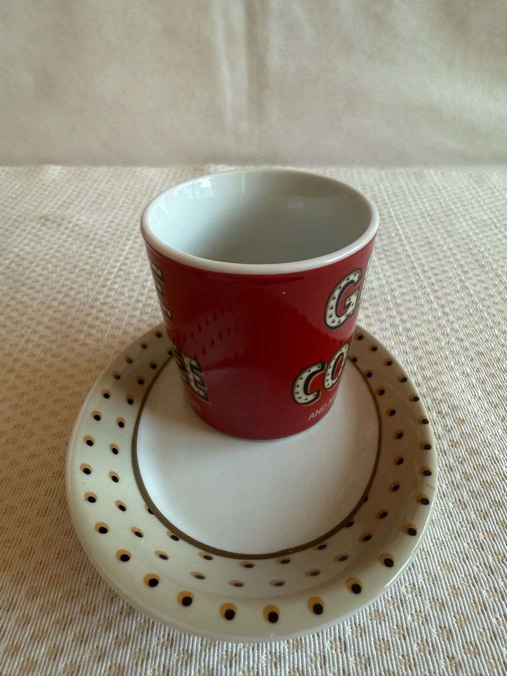 Tazze: OMG - Sofia Tendeiro - tasse espresso – Usato da Sion venduto da accroshoes 1