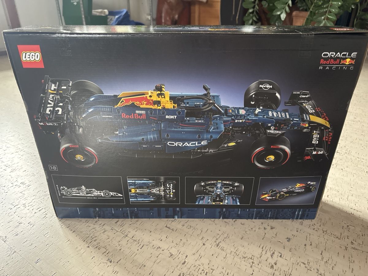 Lego Kit di costruzioni: Lego Technic F1 Red Bull Auto – Nuovo e nell'imballaggio originale da Bern venduto da Tim_ttar26 1