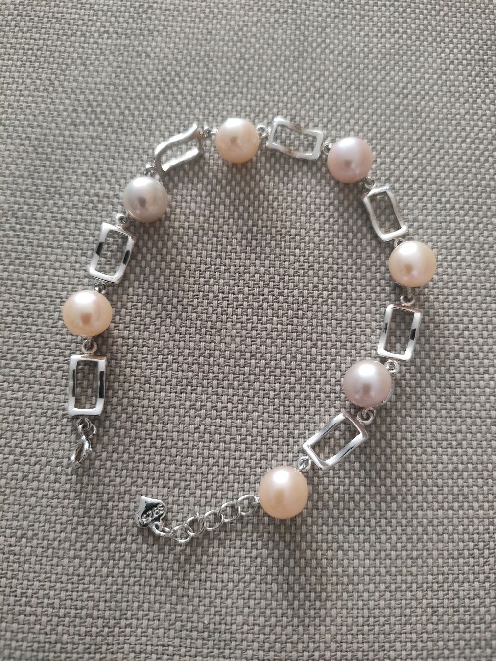 Bracciali & Braccialetti: Armband mit Süsswasserperlen  – Nuovo e nell'imballaggio originale da Bern venduto da Lidia.5 1