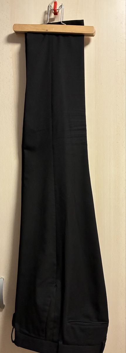 Pantaloni: Anzugshosen schwarz Grösse 48 – Usato da Lalden venduto da sil_wdv5 1