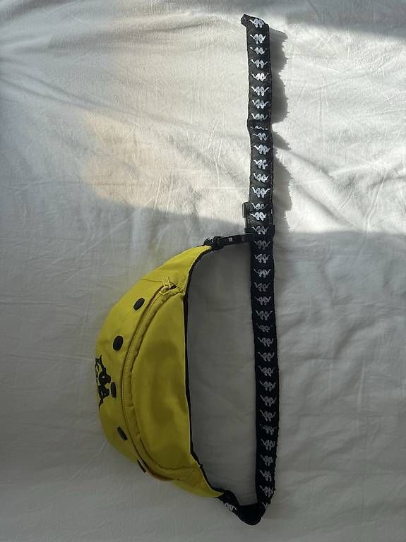 Kappa Borse: VINTAGE KAPPA BAUCHTASCHE – Usato da Zürich venduto da refg7 2