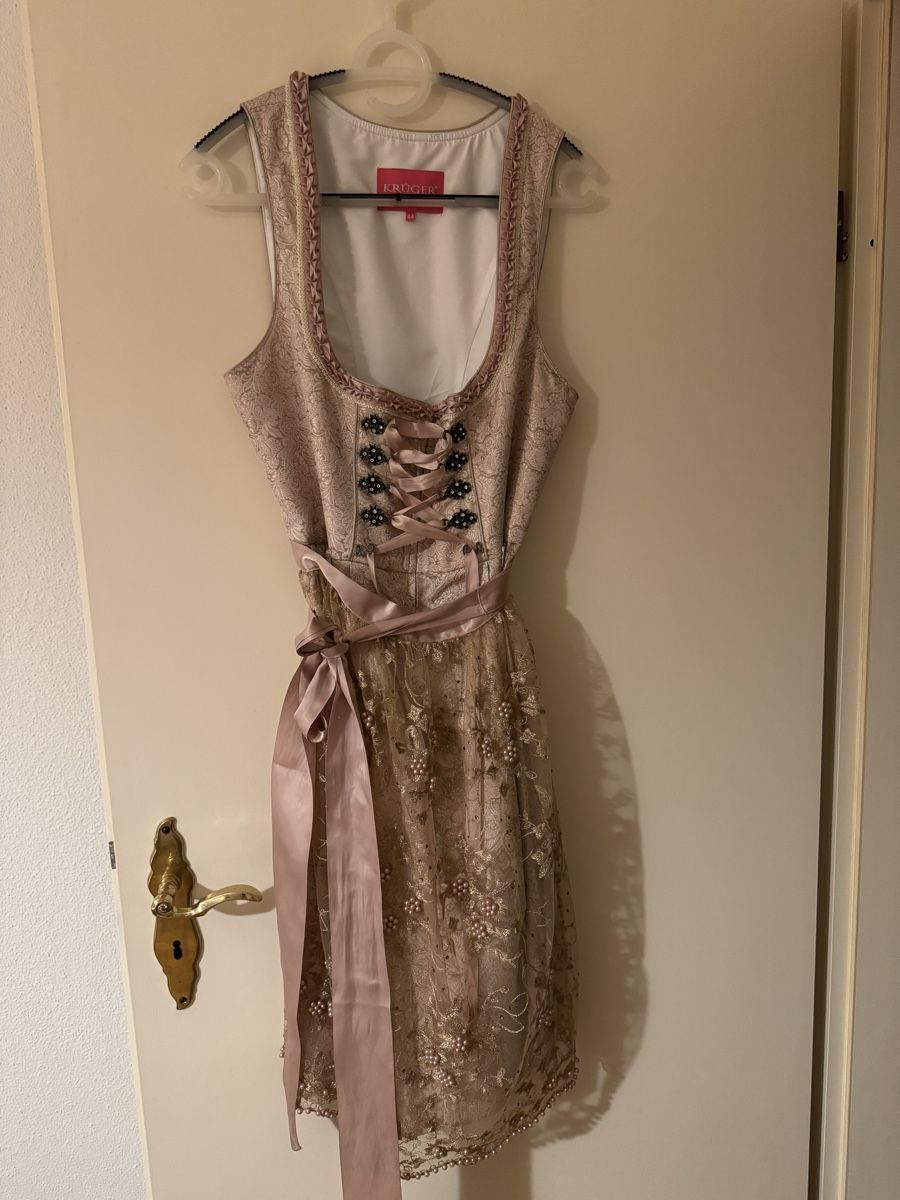 Krüger Kleider: Krüger Dindl rosa Grösse 44 – Neu (gemäss Beschreibung) aus Volketswil von sch_5668