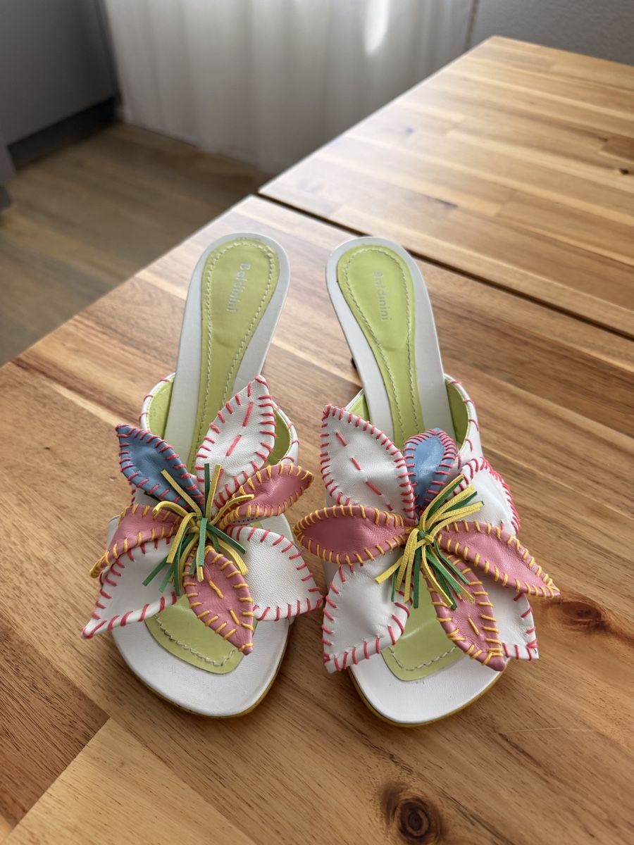 Baldinini Scarpe da donna: Baldinini Pantoletten mit Absatz, Grösse 38.5 – Usato da Muolen venduto da ginmelz