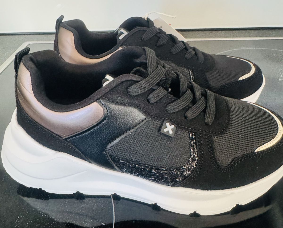 Scarpe per ragazze: Xti Sneakers in Schwarz 36 – Nuovo (secondo la descrizione) da Schlieren venduto da Fam.Baumi 2