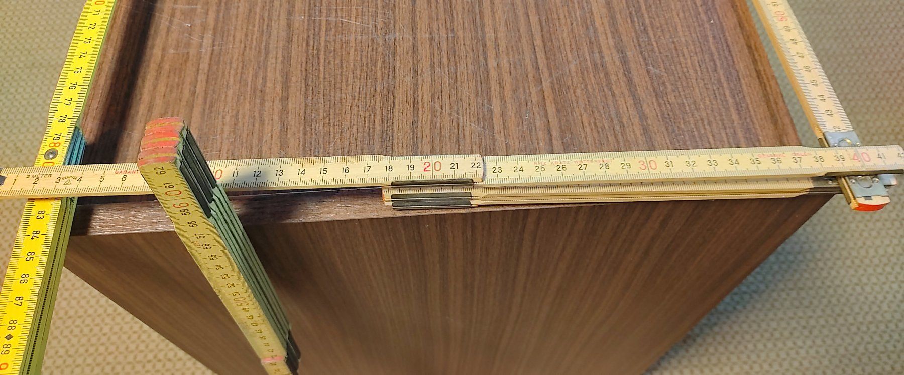 Mobili TV: Stereo-Möbel und/oder TV-Möbel mit Auszug in braun mit Räder – Usato da Kirchberg BE venduto da RadioGerberPrivat 5