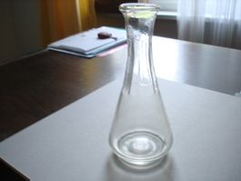 Glasflasche klar schmaler Hals guter Zustand