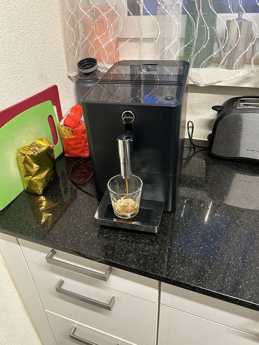 Jura Machines à café & Machines à expresso: Jura micro 1 . Kaffevollautomat – D'occasion à Egerkingen par G1970B