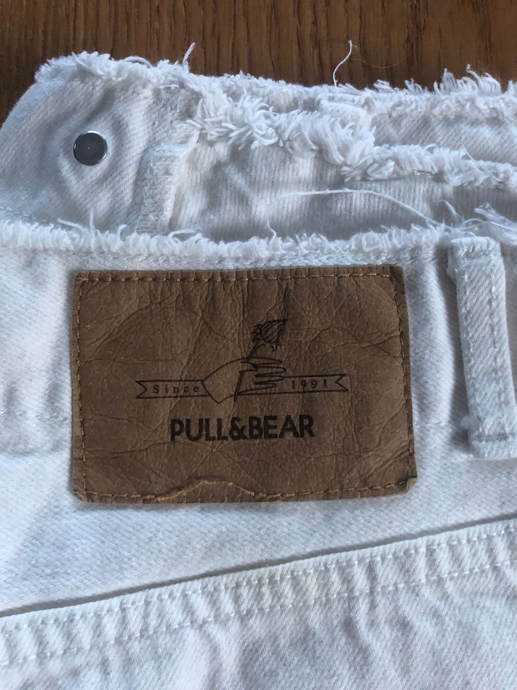 Pull&Bear Jeans: JEANSSHORTS PULL&BEAR 34 weiss – Gebraucht aus Wattwil von jopara 1