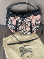 Burberry Bag,  Klassisches Karomuster, viel Stauraum!