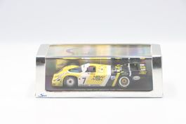Porsche 956 Winner Le Mans 1984 1:43 Spark