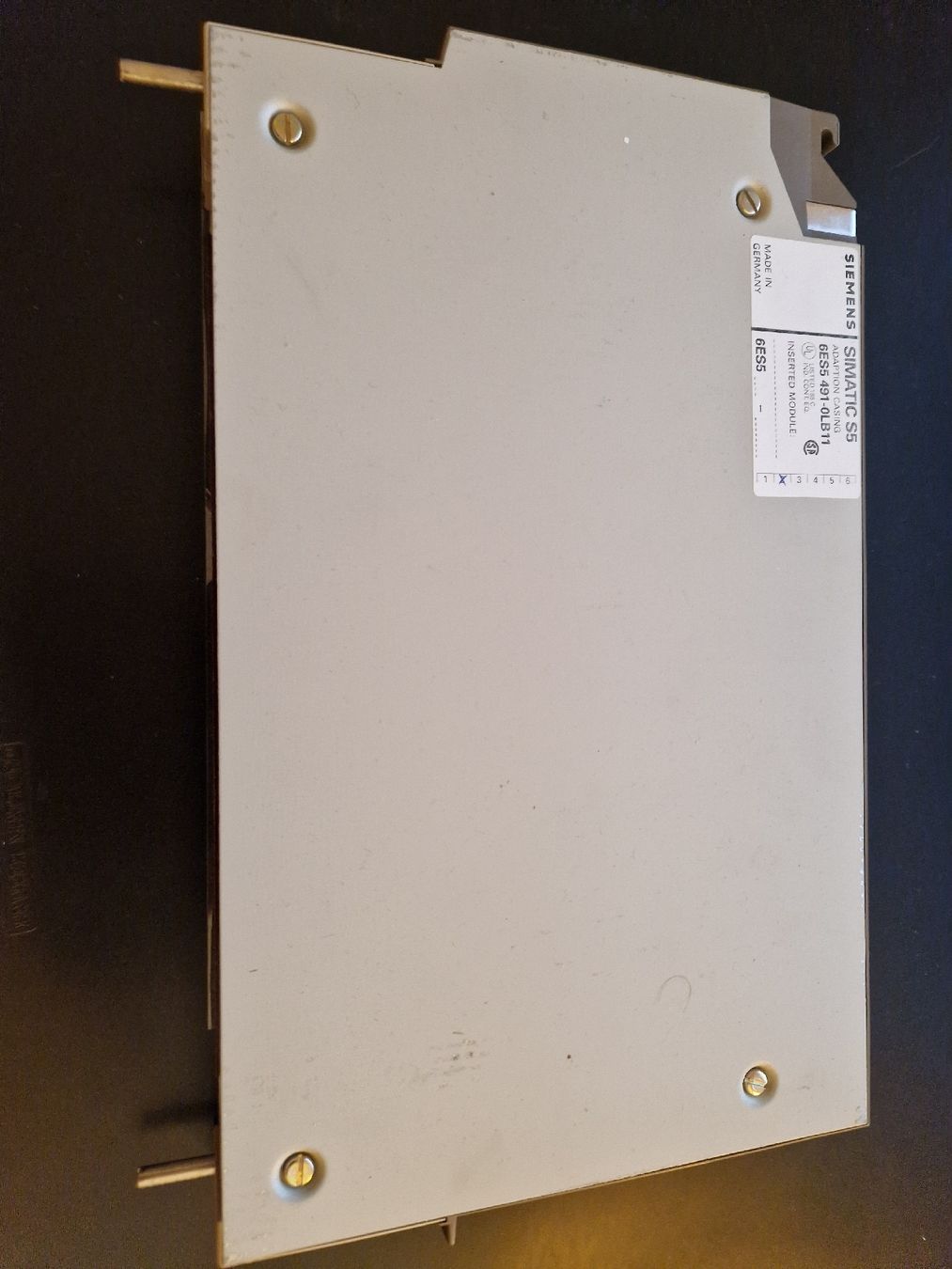 Siemens Elektronikbauteile: SIEMENS SIMATIC S5 ADAPTION CASING 6ES5 491-0LB11 – Gebraucht aus Bassersdorf von Baerwid