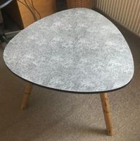 Dreieckstischli aus den 60ern