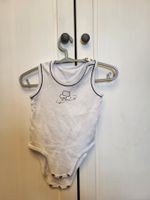 Alles ab 1CHF: Body ärmellos, Grösse ca. 56/62