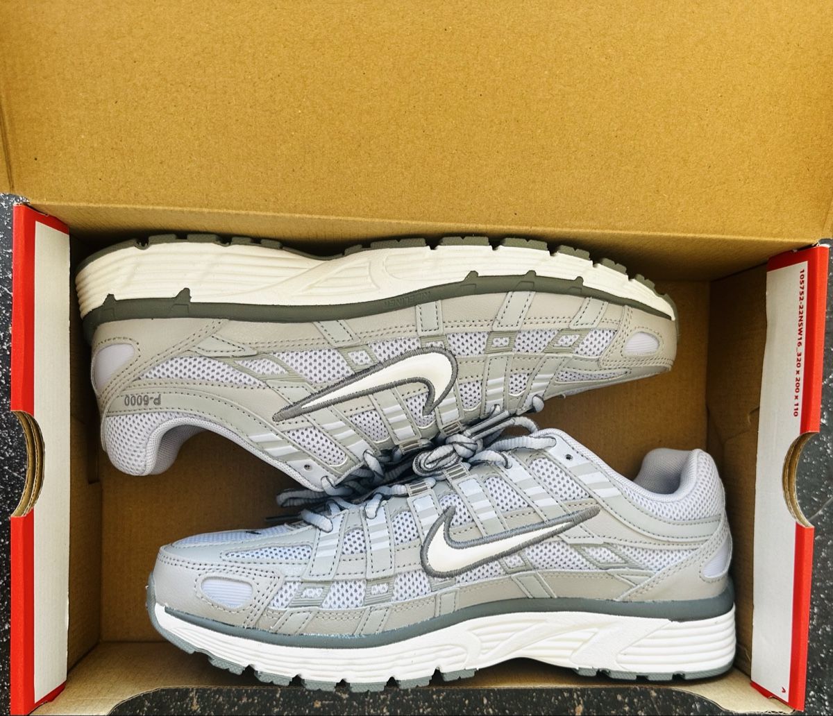 Nike Scarpe da uomo: Nike P-6000 White/Cool Grey – Nuovo e nell'imballaggio originale da Biel/Bienne venduto da Akwawini 1