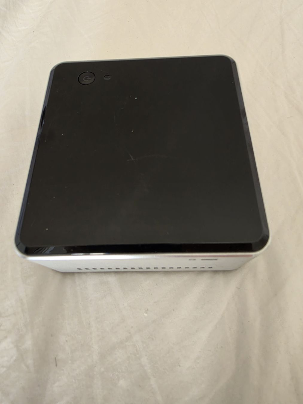 Intel PCs: Intel NUC DN2820FYK Mini-PC – D'occasion à Nussbaumen AG par Martinfal 1