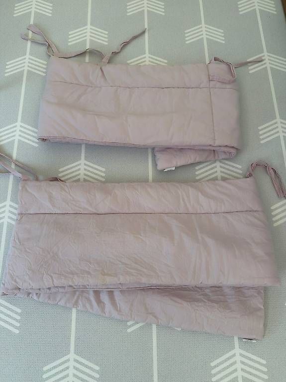 Bettwäsche: 2x Bettumrandung rosa – Gebraucht aus Zürich von Tevelyn 1