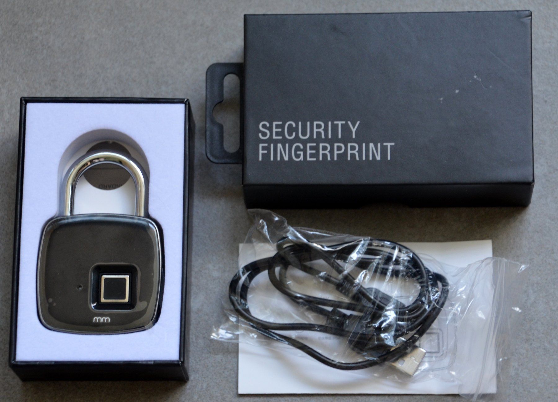 Schlösser: Vorhängeschloss mit Fingerabdruck Sensor cadenas – Neu und originalverpackt aus Collonges von arashee