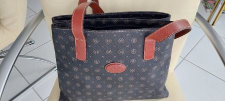 Damen-Umhänge-Tasche "Beauty" Schwarz NEU