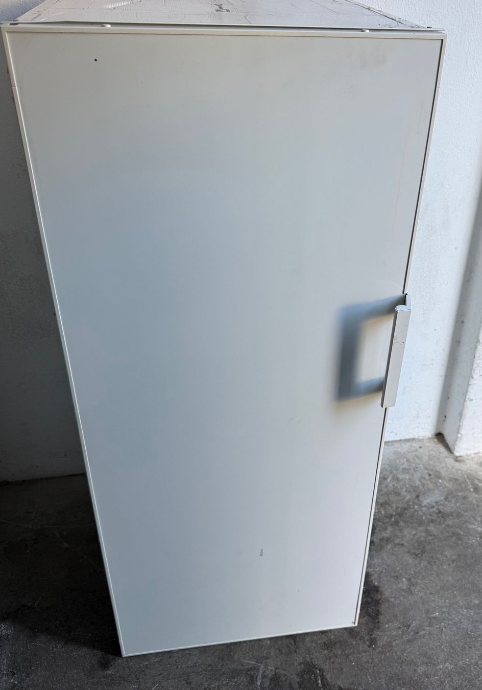 Electrolux Réfrigérateurs: Electrolux A++  H127 Eibaukühlschrank – D'occasion à Kloten par top2000 2
