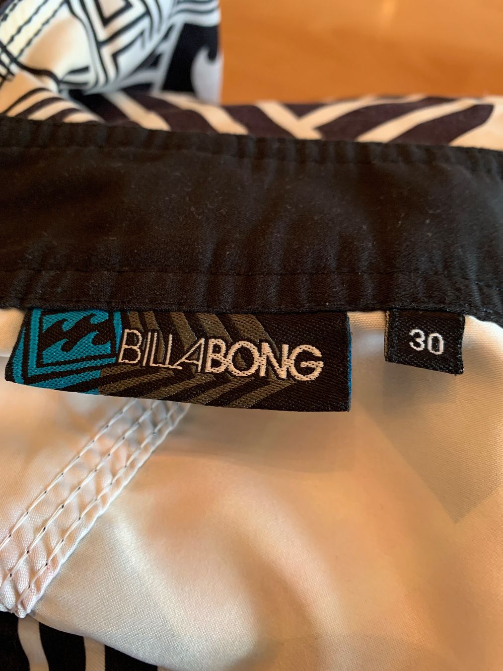 Badehosen: Short de bain Billabong taille 30 - 38cm – Gebraucht aus MEYRIN von Gwendo10 2