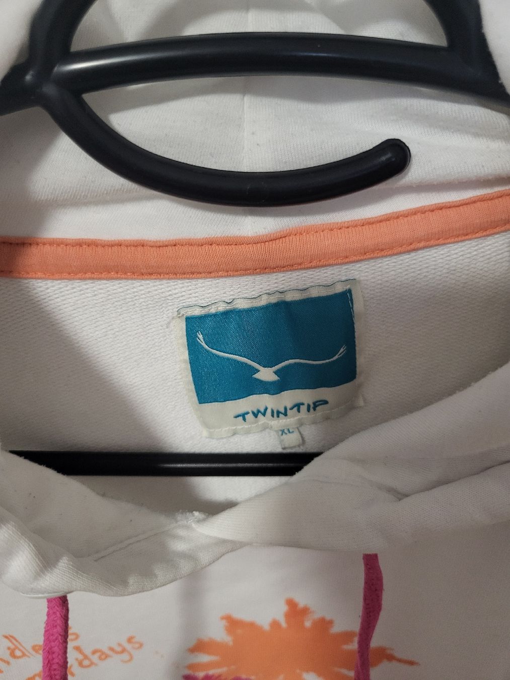 Maglioni & Felpe: Weisser Kapuzenpullover, LA Beach Motiv, Grösse XL – Usato da Horriwil venduto da alusru87 3