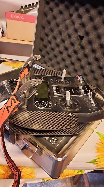 Telecomandi: Radiocommande Futaba FX32 – Usato da yvonand venduto da domino89